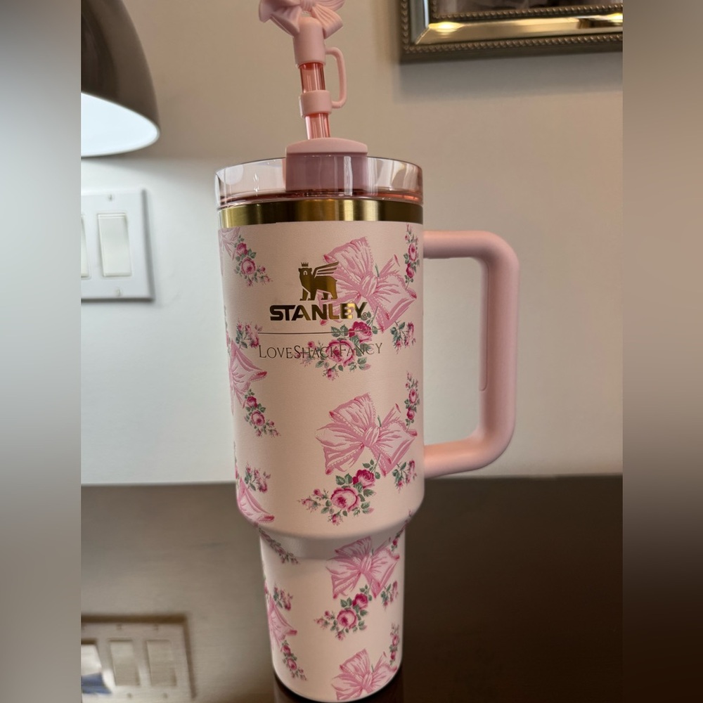 LoveShackFancy x Stanley Rosa Beaux Quencher 40 oz.